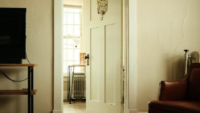 6 Cara Memilih Pintu Interior bahan besi agar Tampilan Rumah Kian Cantik