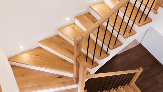 railing-tangga-kayu_1691.png