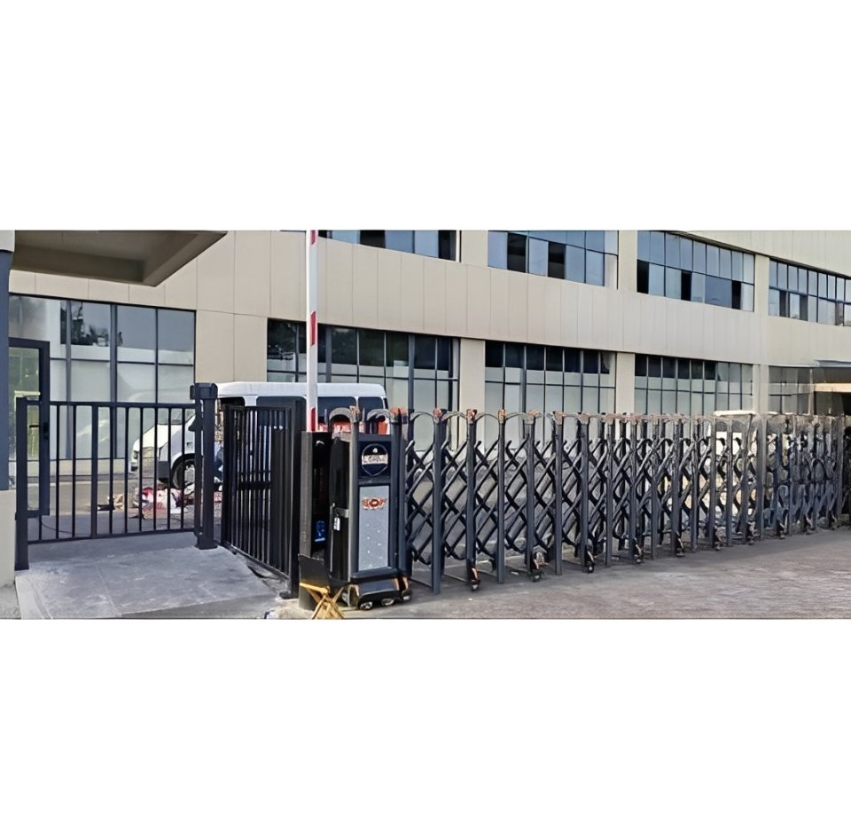 Pintu Baja Teleskopik Kebutuhan Industri